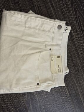 a.n.a High Rise White Women’s Jeans
